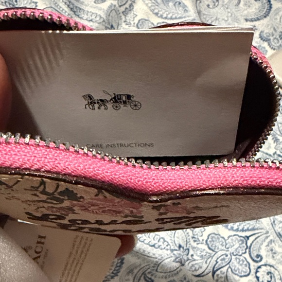 Coach Floral Heart Coin Pouch/Wristlet - Picture 3 of 5